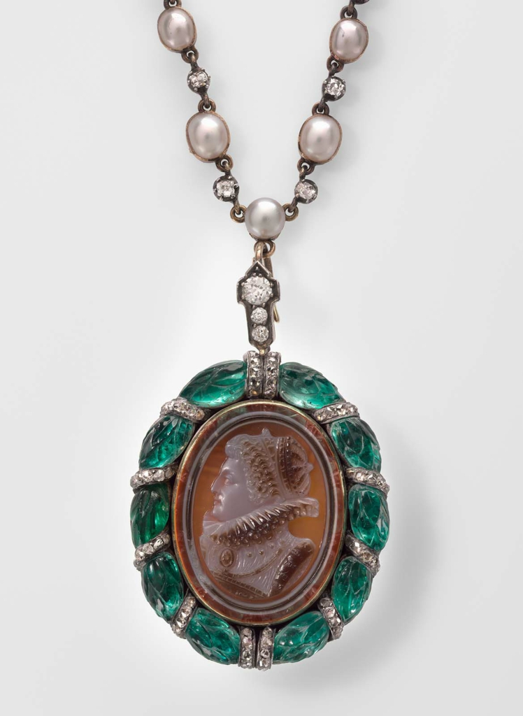 Necklace with a cameo of Elizabeth I Museum of Fine Arts, Boston