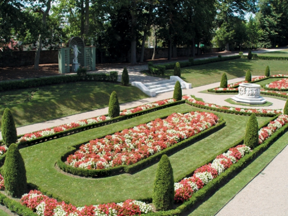_original 722_gardens_course_v2jpg