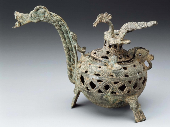 Incense burner with Dragon handle and Phoenix cover Vietnamese incense burner with dragon handle and phoenix cover from 3rd century A.D.
