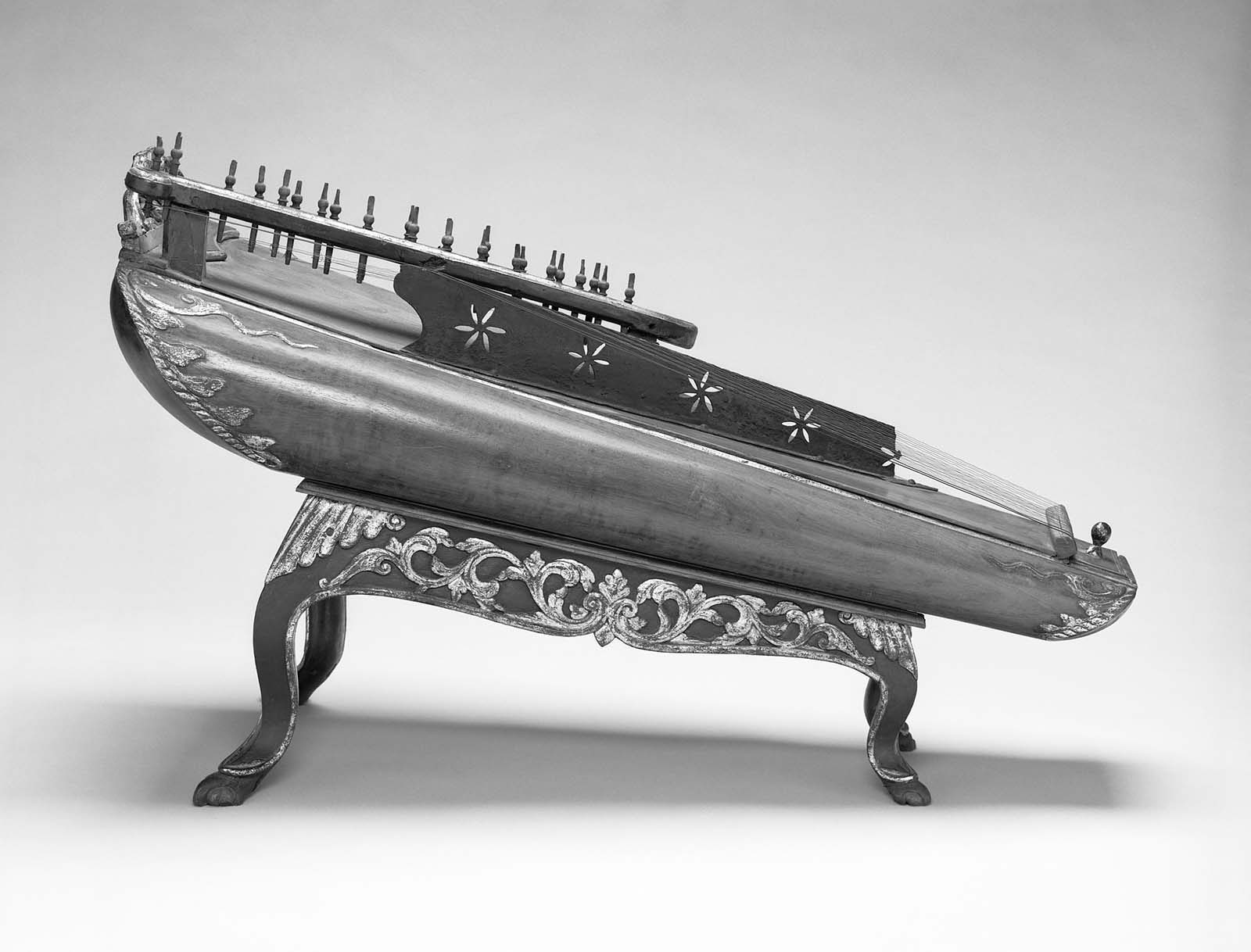 Psaltery (celempung) Museum of Fine Arts, Boston