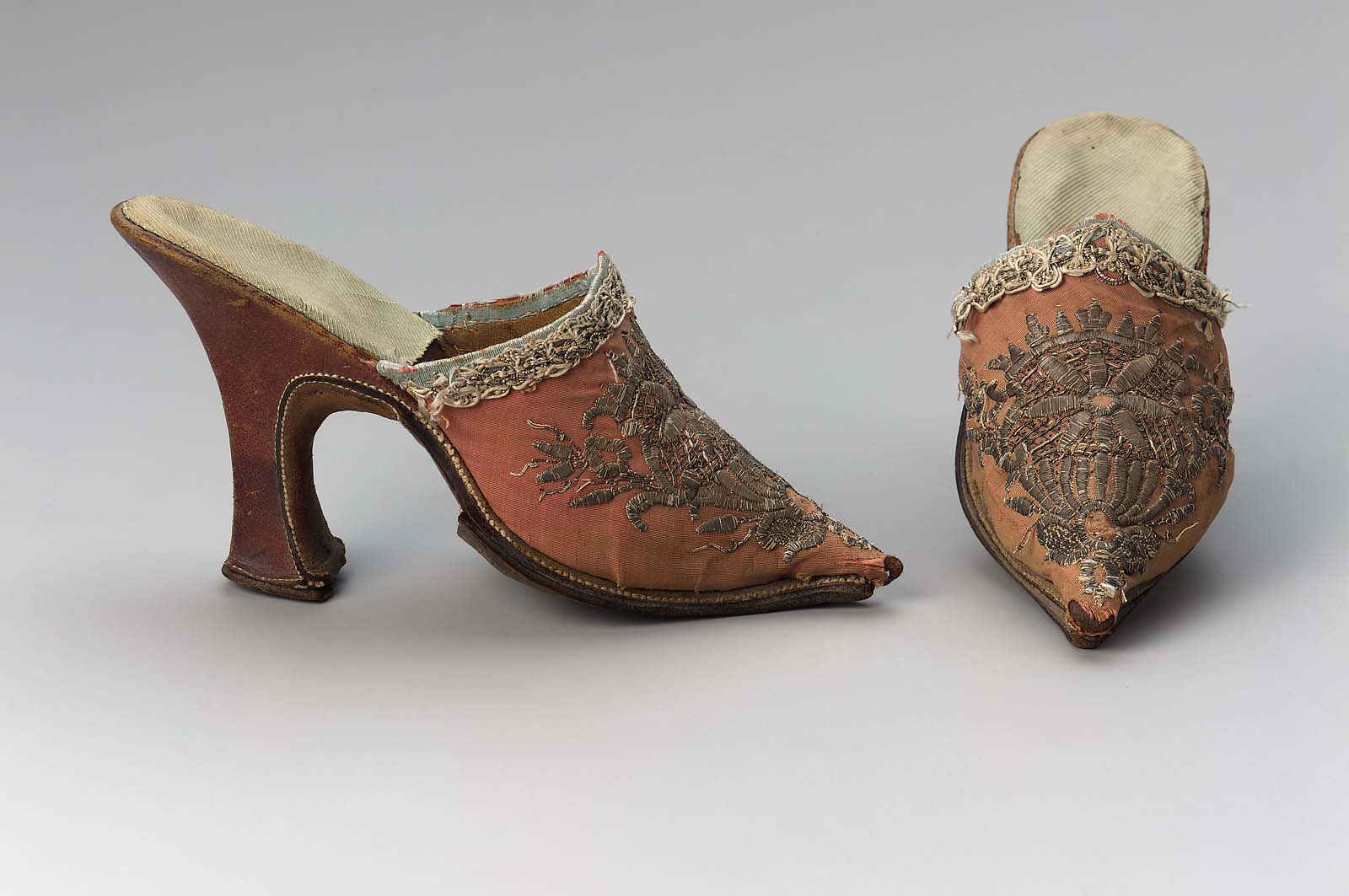 coonek women's mules