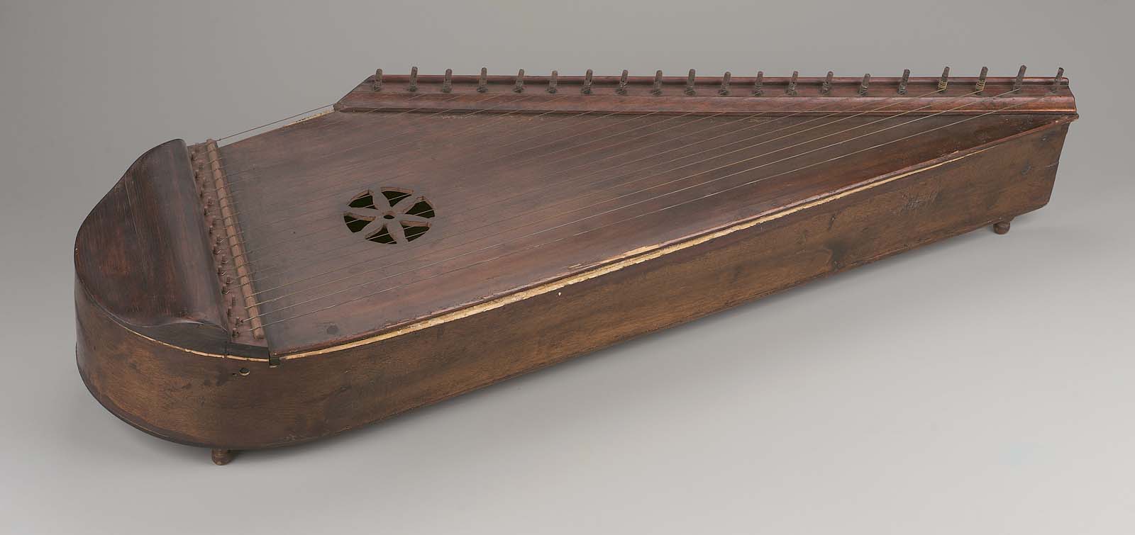 Zithers, Psalteries, and Dulcimers Museum of Fine Arts, Boston