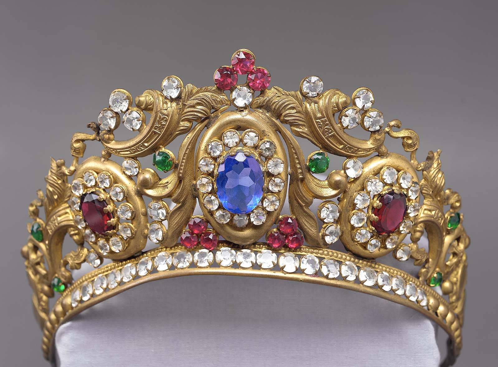 Set of theatrical jewelry (tiara) Museum of Fine Arts, Boston