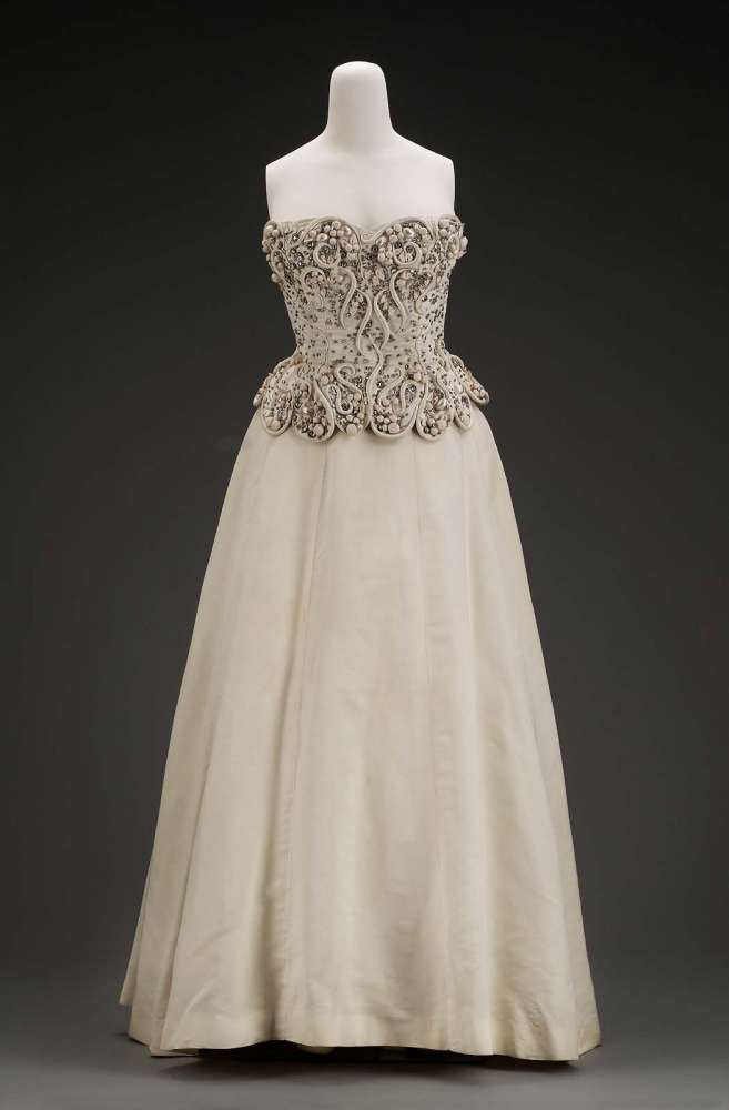 Evening dress Museum of Fine Arts, Boston