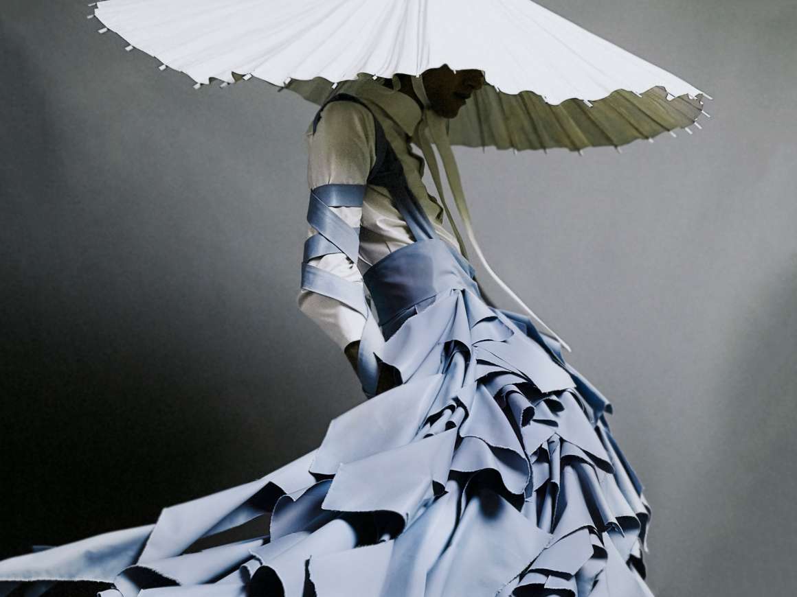 Detail of the Alessandro Trincone-designed dress, Annodami